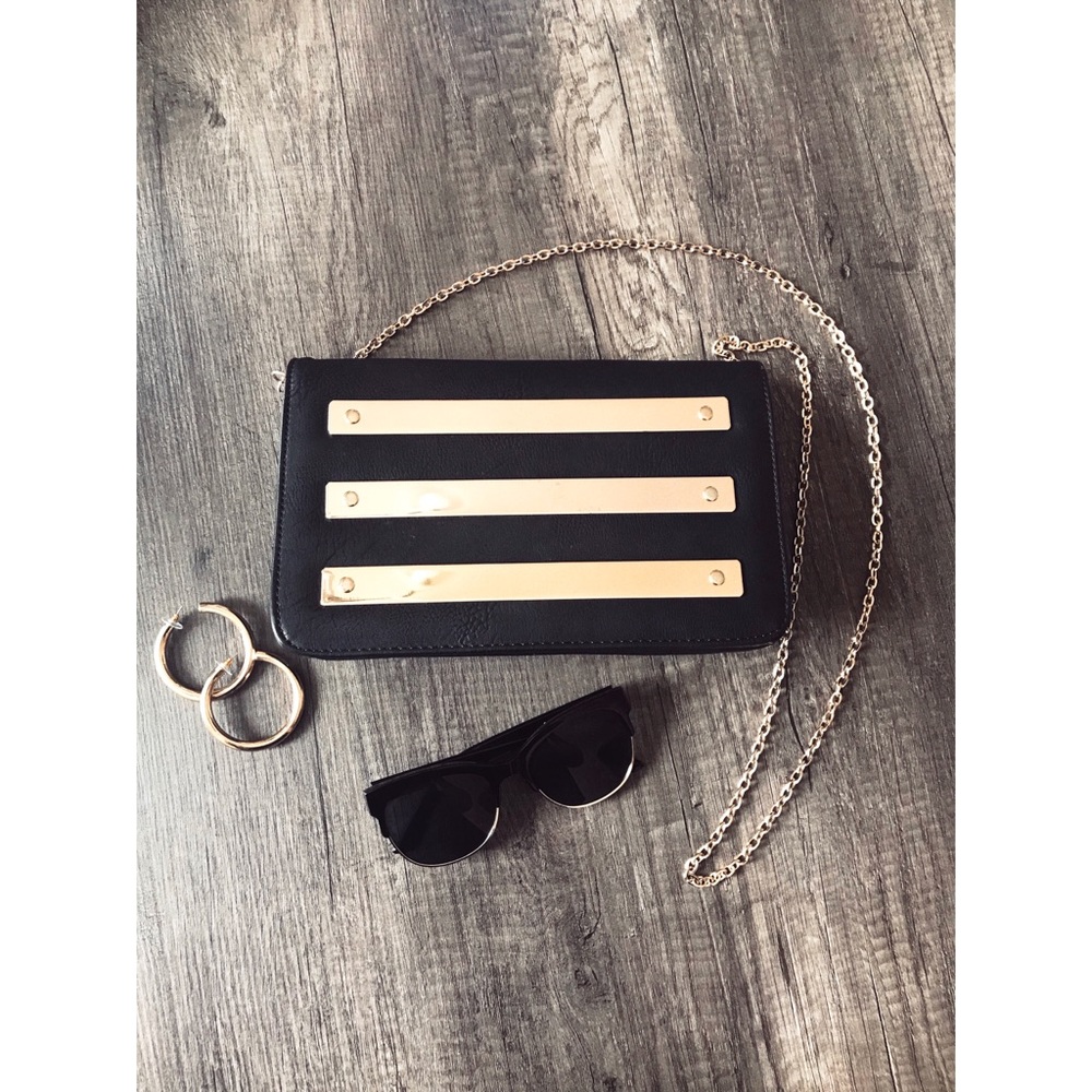 Black & Gold Crossbody